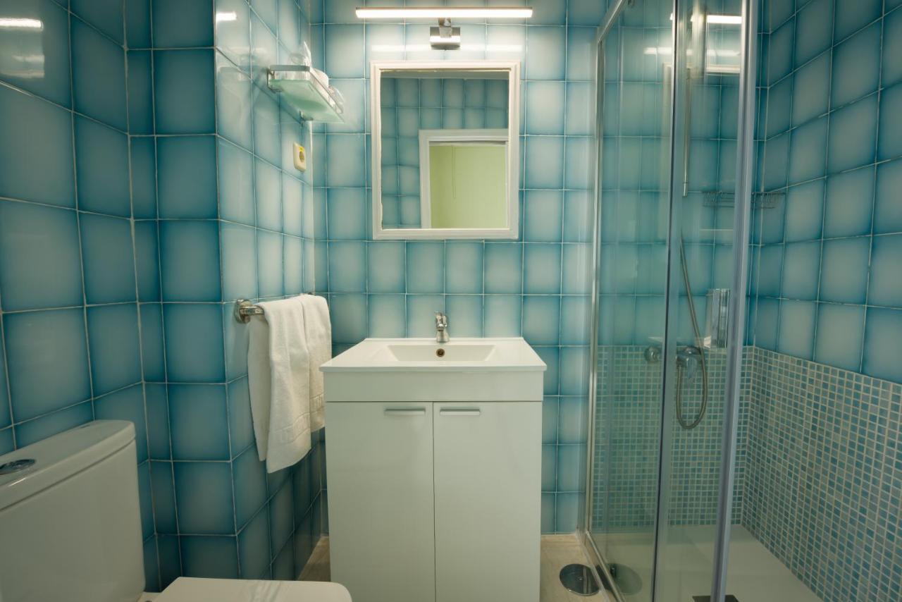 Hostal Valencia Madrid Esterno foto